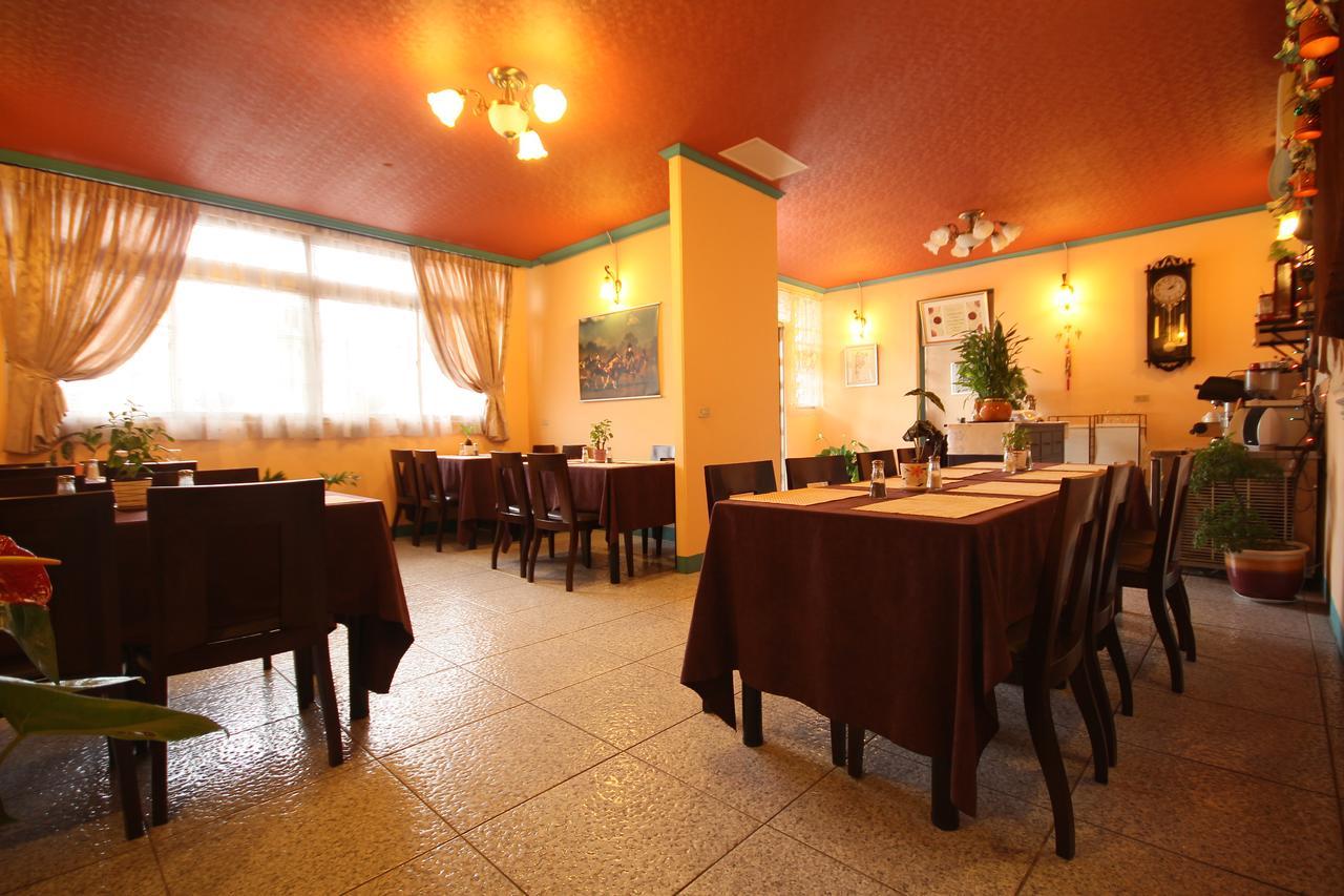 Tinto B&B Yilan Екстериор снимка